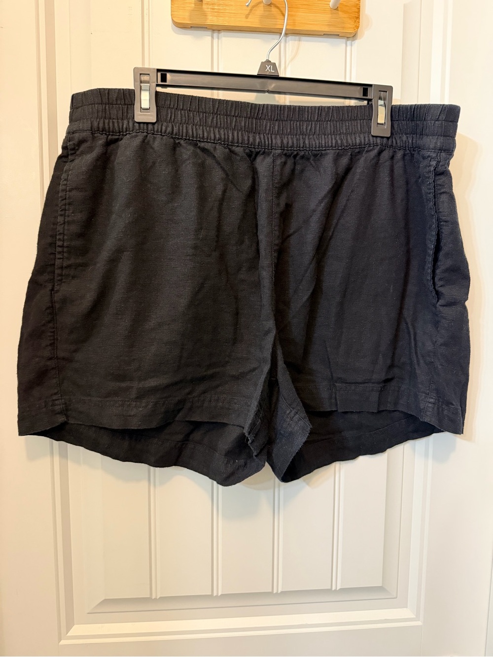 Old Navy Black Elastic Waist Linen-Blend Athletic Shorts